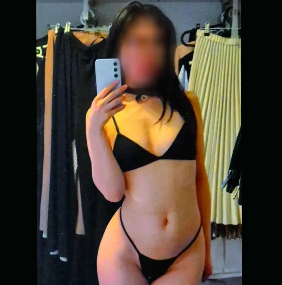 Farah, 20