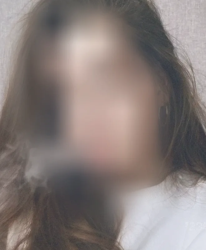 Katie, 21