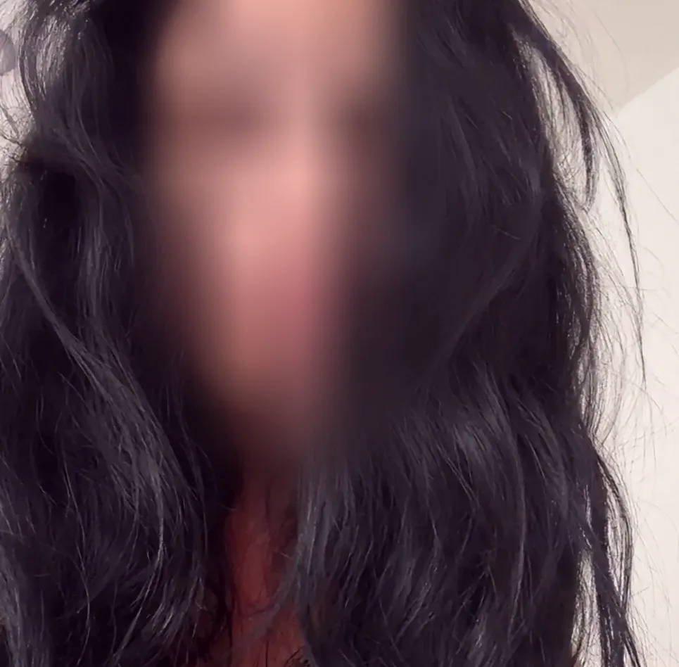 Natalia, 38