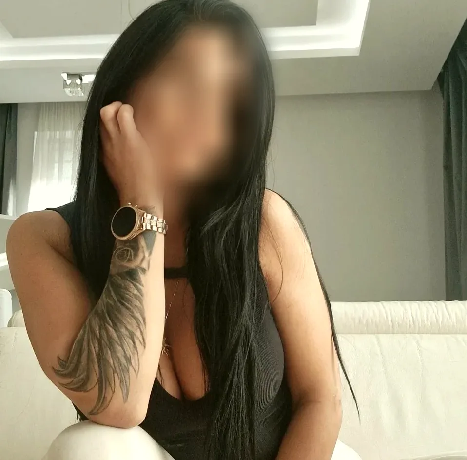 Rebecca, 38