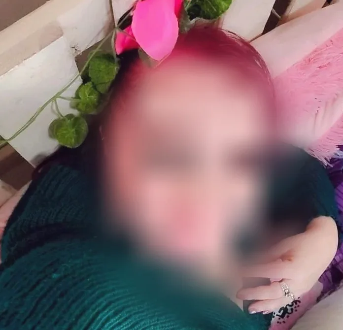 Yasmin, 36